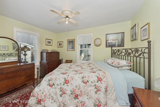 bedroom featuring ceiling fan