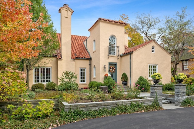 view of mediterranean / spanish-style home