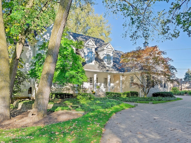 view of front of property