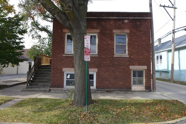 view of front of house