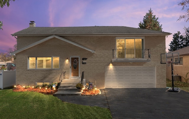 view of front of house with a garage