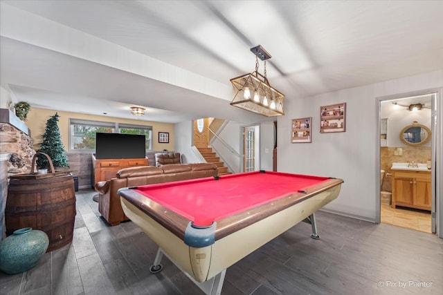 rec room with sink, wood-type flooring, and pool table