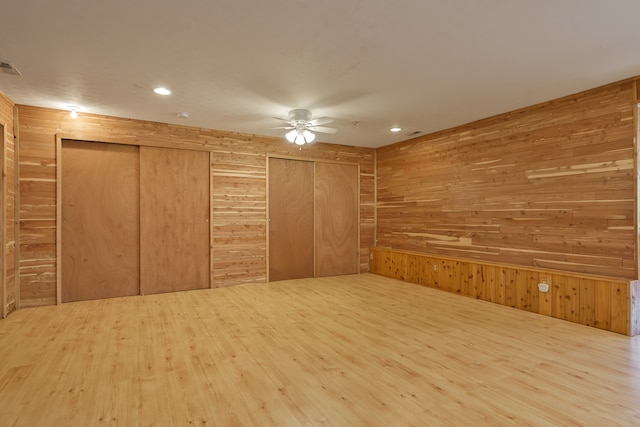 tiled dining area featuring ceiling fan