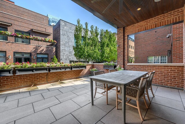 460 W Huron St, Chicago, IL 60654 - view of patio / terrace with outdoor dining area