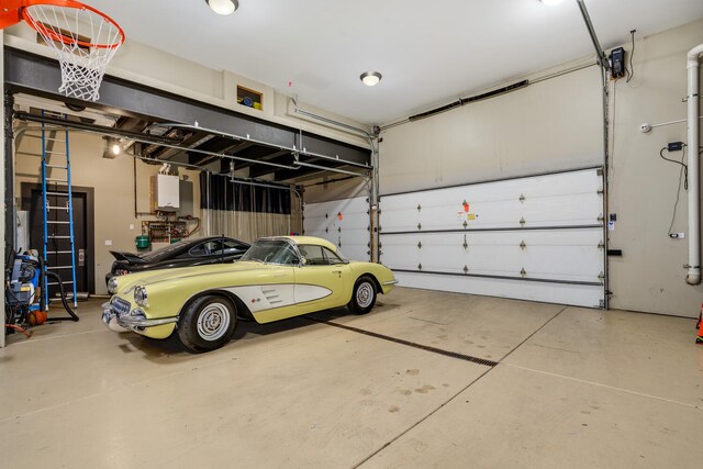 460 W Huron St, Chicago, IL 60654 - view of garage