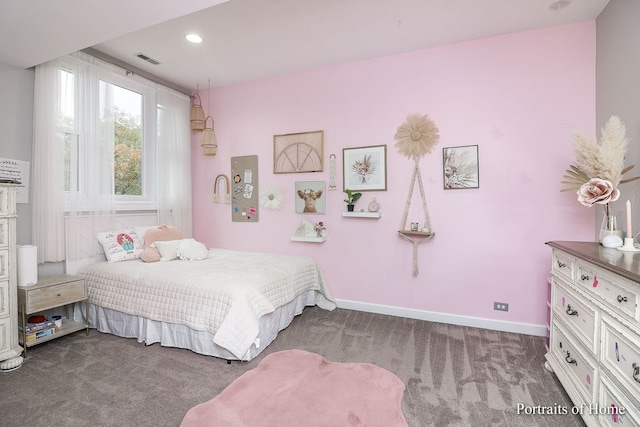 view of carpeted bedroom