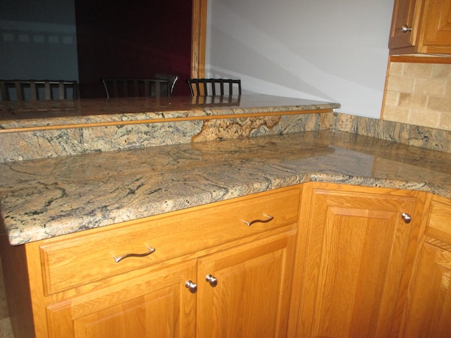 kitchen featuring decorative backsplash