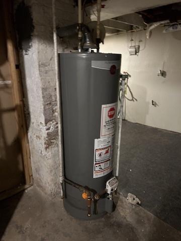 833 Hickory St, Waukegan, IL 60085 - utilities with gas water heater