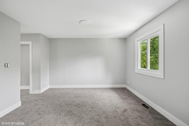1130 Sandpiper Ct, Bartlett, IL 60103 - empty room featuring carpet and baseboards
