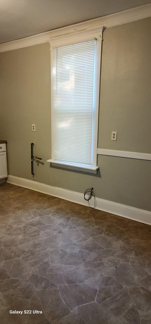 8350 S Muskegon Ave, Chicago, IL 60617 - empty room featuring ornamental molding and baseboards