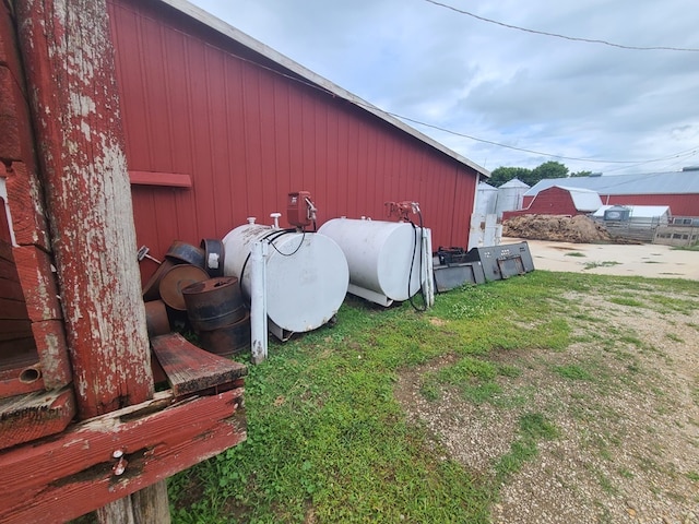 view of outdoor structure