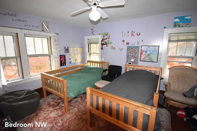 bedroom featuring ceiling fan