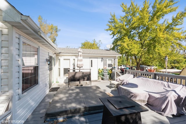 184 Eon Ln, Wilmington, IL 60481 - wooden deck with an outdoor hangout area