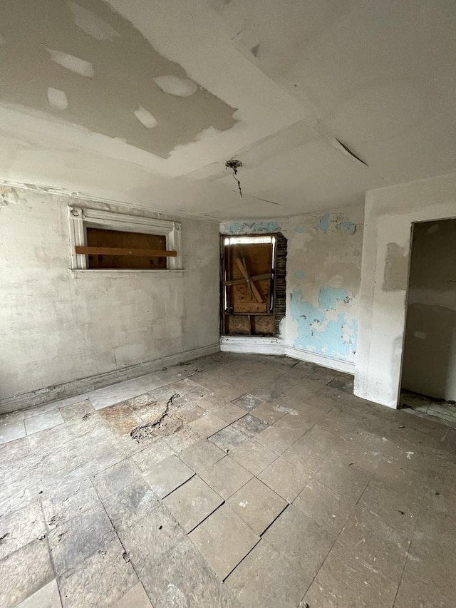 6922 S Lowe Ave, Chicago, IL 60621 - view of empty room