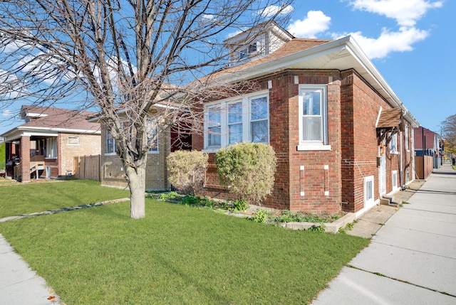 view of front of house featuring a front yard