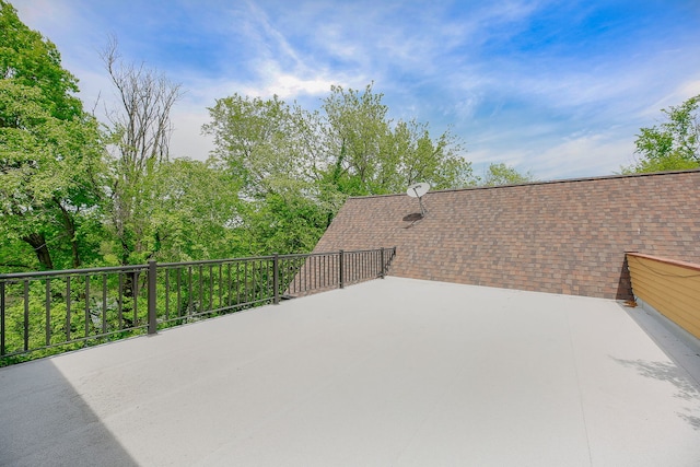8425 Hickory Ct, Burr Ridge, IL 60527 - photo 40