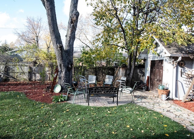 view of yard with a patio area