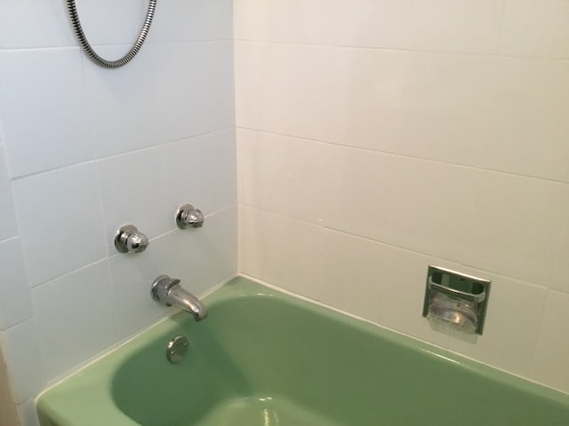 details featuring  shower combination