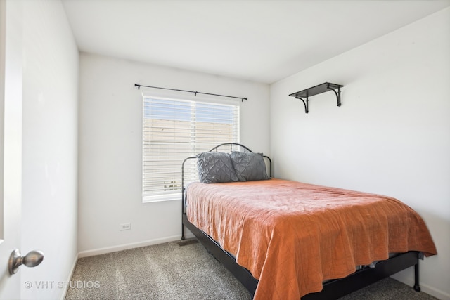 bedroom featuring carpet floors