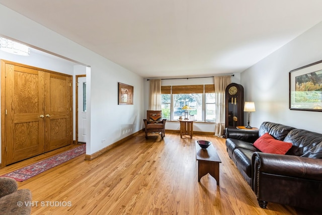 1038 Brookside Ln, Deerfield, IL 60015 - photo 5
