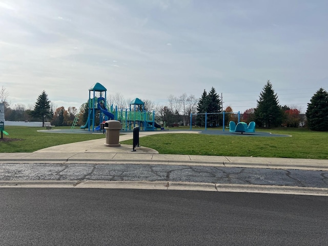 view of jungle gym featuring a yard