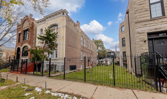 1351 N Campbell Ave, Chicago, IL 60622 - view of building exterior featuring a fenced front yard