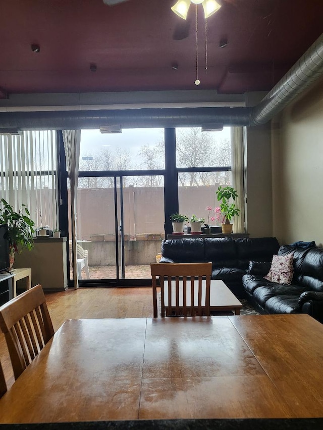 dining room with ceiling fan