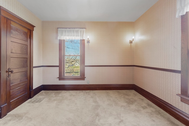 view of carpeted spare room