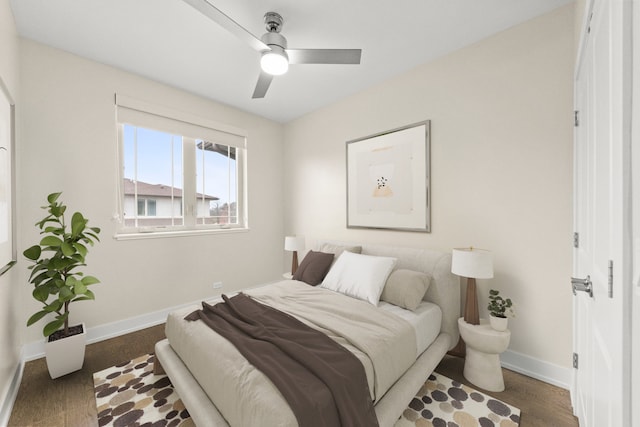 bedroom featuring ceiling fan