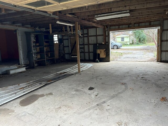 313 E 7th St, Brookport, IL 60534 - view of garage