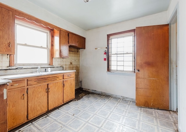 kitchen featuring decorative backsplash