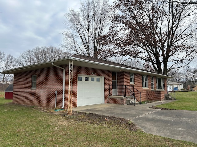 single story home featuring a garage and a front lawn