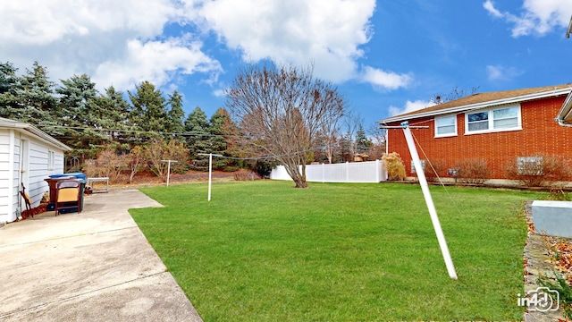 view of yard with a patio