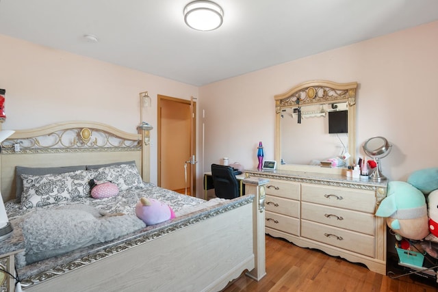 bedroom featuring light hardwood / wood-style floors