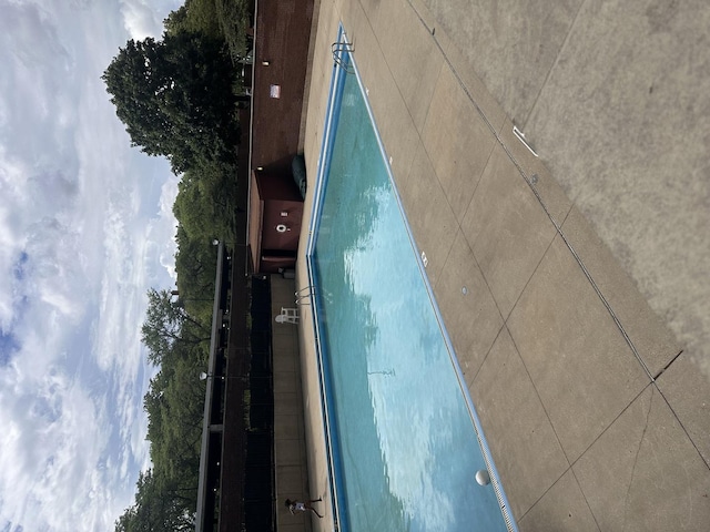 3021 S Michigan Ave Unit 311, Chicago, IL 60616 - view of swimming pool