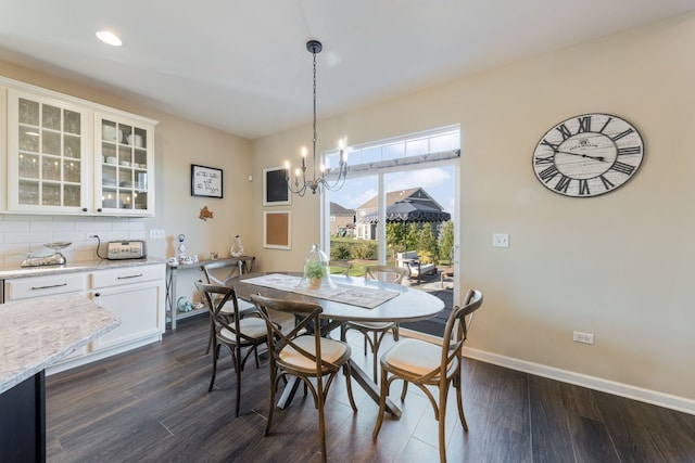 13710 Buchanan Dr, Lemont, IL 60439 - dining area with dark wood-style floors and a chandelier