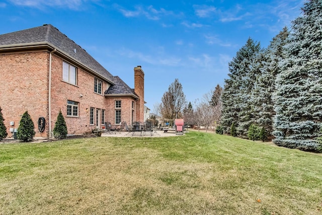 view of yard with a patio area