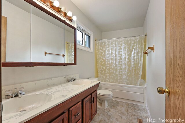 517 Grandview Dr, Round Lake Park, IL 60073 - full bathroom with double vanity, shower / tub combo, and toilet