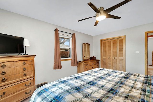 bedroom featuring a closet and ceiling fan