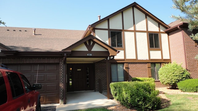 view of front of home featuring a garage