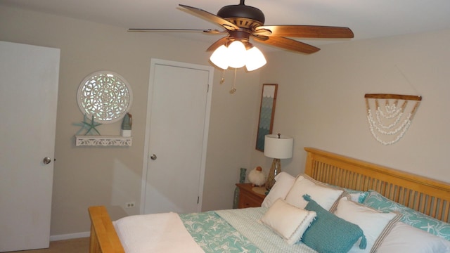 bedroom featuring ceiling fan