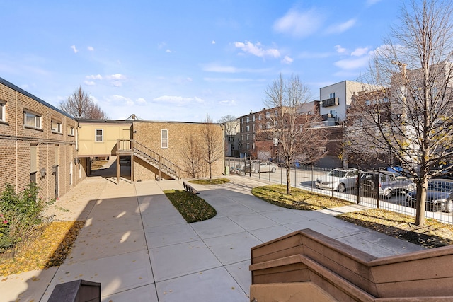 1733 N Larrabee St Unit 0, Chicago, IL 60614 - view of basketball court with fence