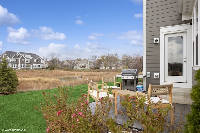 view of yard featuring a patio area and an outdoor hangout area