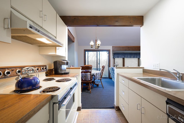 kitchen featuring white cabinets, sink, hanging light fixtures, electric range, and a notable chandelier