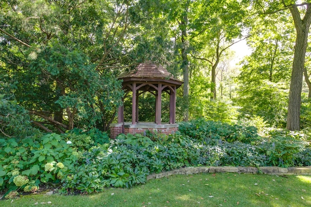 view of yard featuring a gazebo