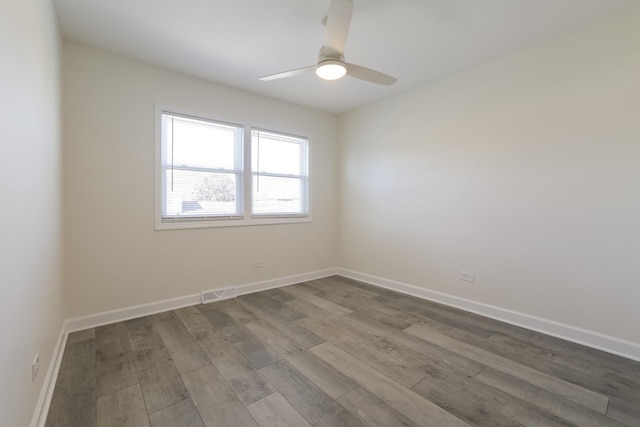 unfurnished room featuring wood-type flooring and ceiling fan