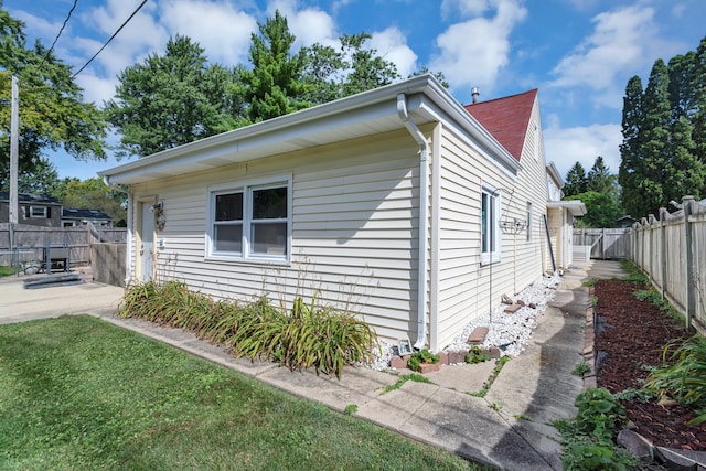 view of property exterior