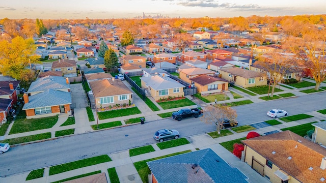 view of aerial view at dusk