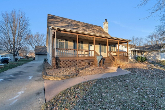 view of front of property featuring a porch