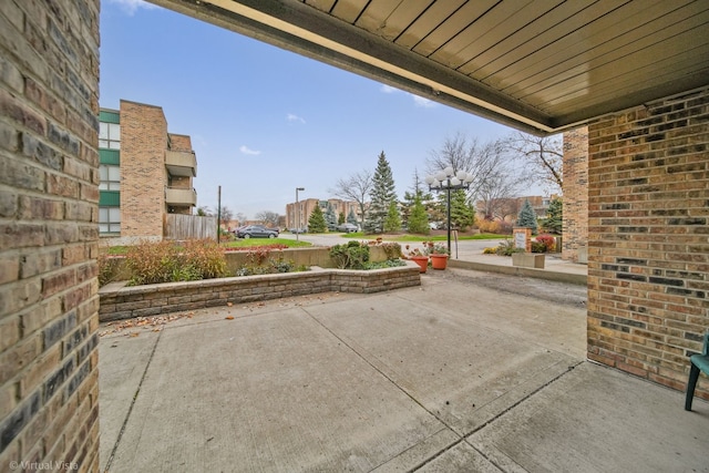 1926 Prairie Sq Unit 103, Schaumburg, IL 60173 - view of patio / terrace